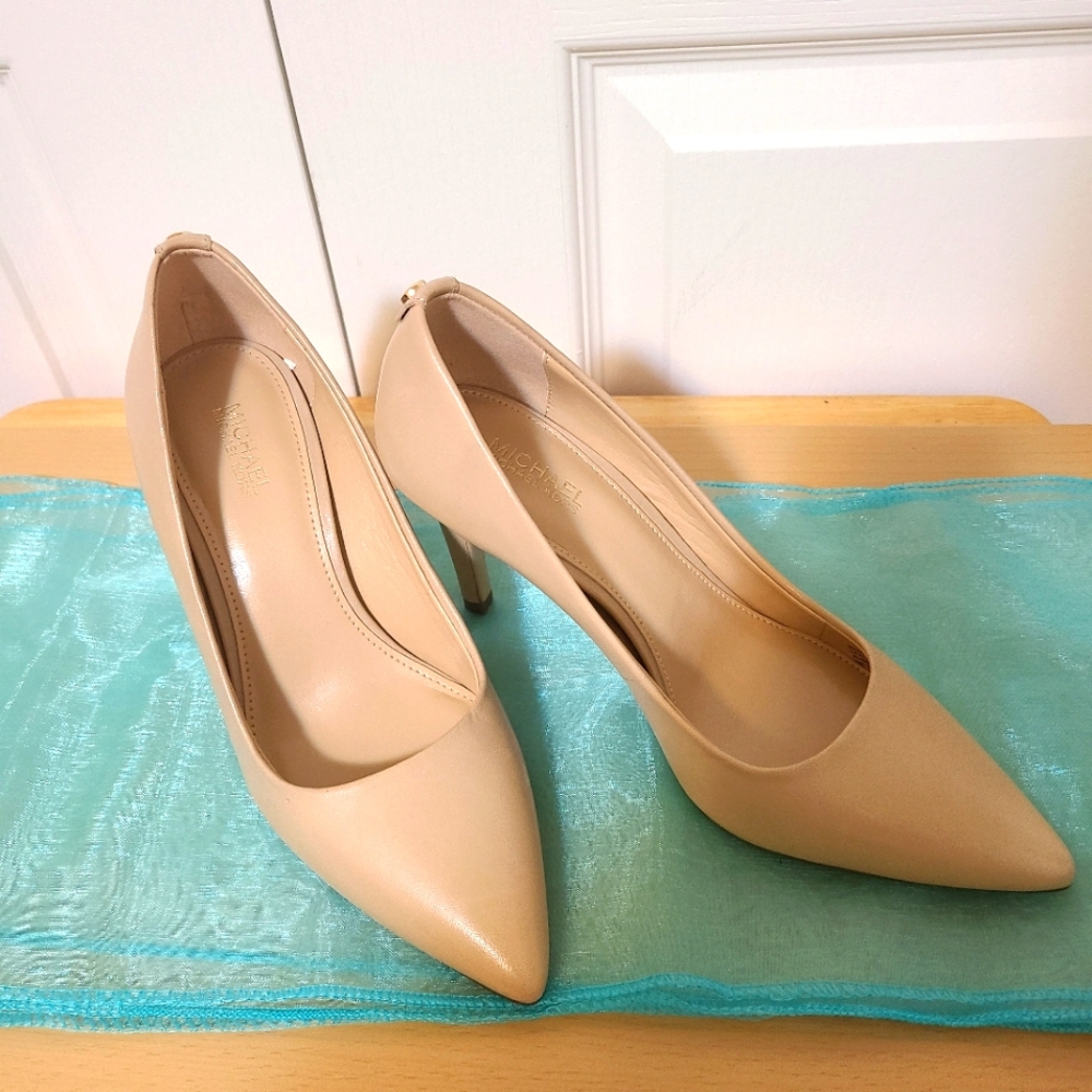 Michael  kors pump shoes 3inch heels, size 35